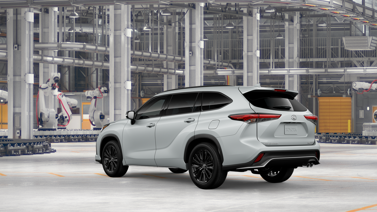 New 2026 Wind Chill Pearl <sup>1</sup> Toyota  XSE image 8