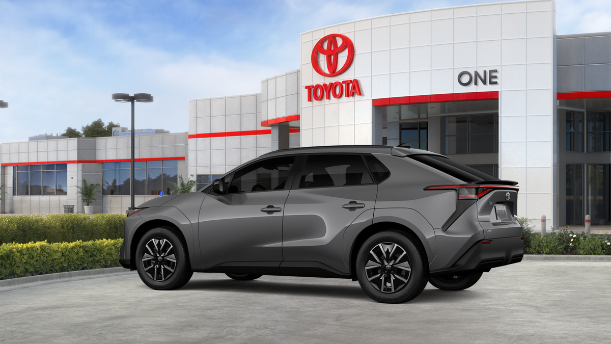 New 2026 Heavy Metal <sup>1</sup> Toyota  XLE image 38