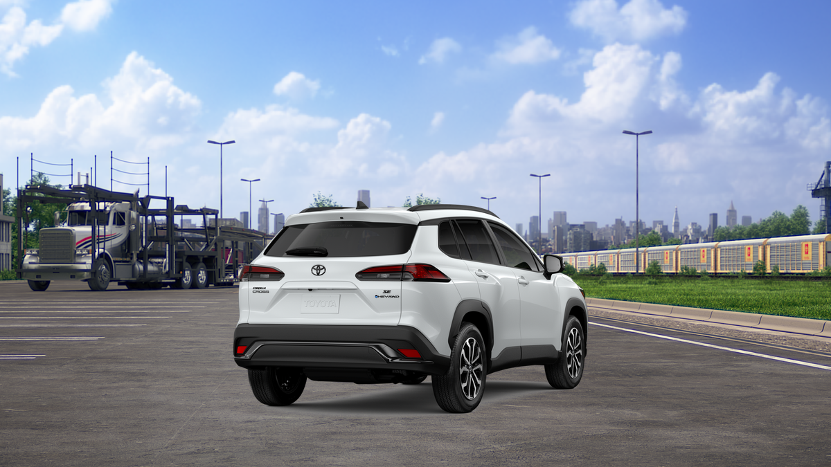 New 2026 Wind Chill Pearl <sup>1</sup> Toyota  SE image 11