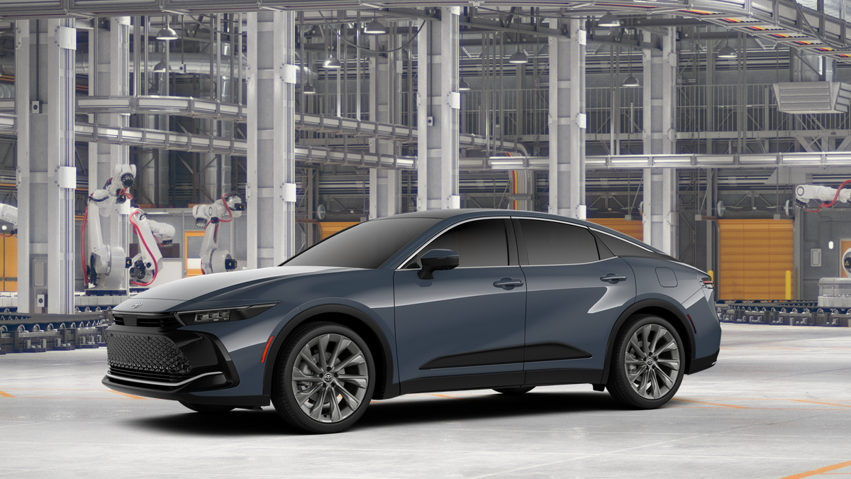 2026 Toyota Crown Limited photo 4