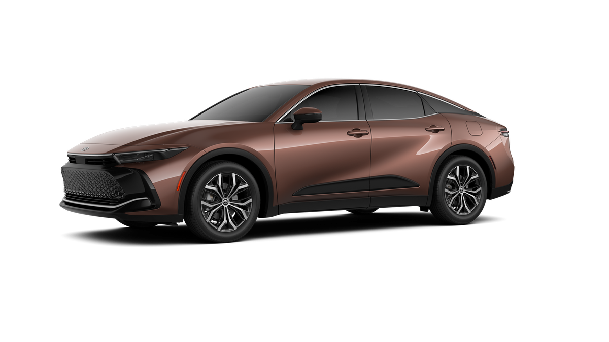 2026 Toyota Crown XLE photo 3