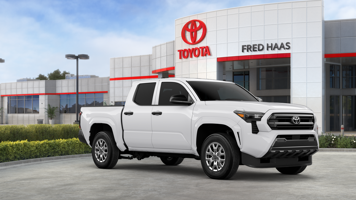 2025 Toyota Tacoma SR Double Cab photo 16
