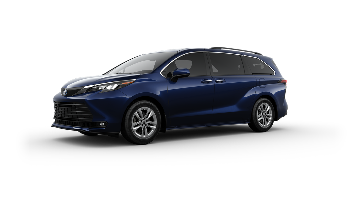 2025 Toyota Sienna XLE photo 19