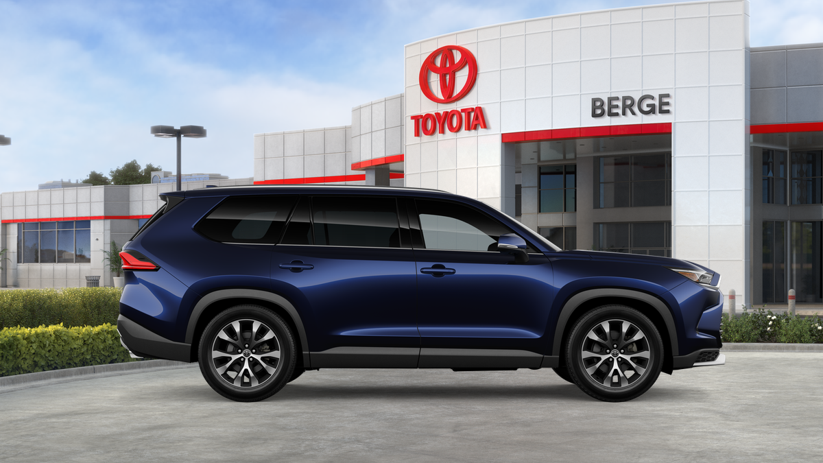 New 2026 Toyota Grand Highlander Hybrid SUV