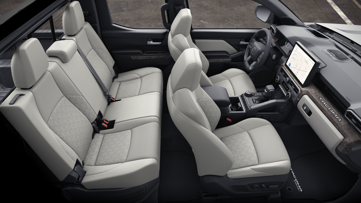 New 2026 Wind Chill Pearl <sup>1</sup> Toyota Tacoma Limited image 4