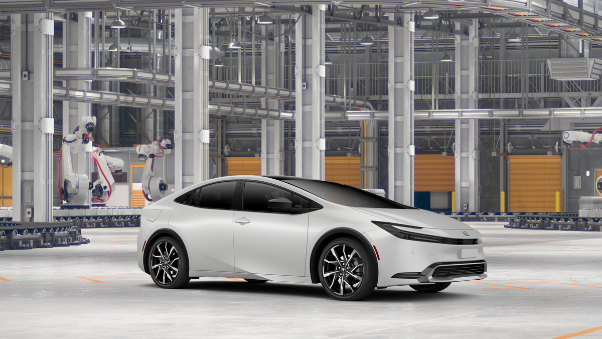 2026 Toyota Prius Plug-in Hybrid XSE Premium photo 16