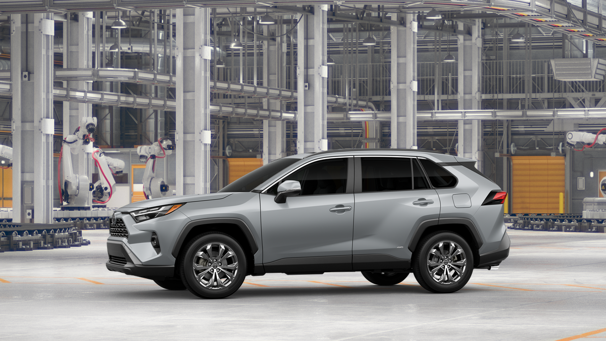 2025 Toyota RAV4 Hybrid XLE Premium photo 4