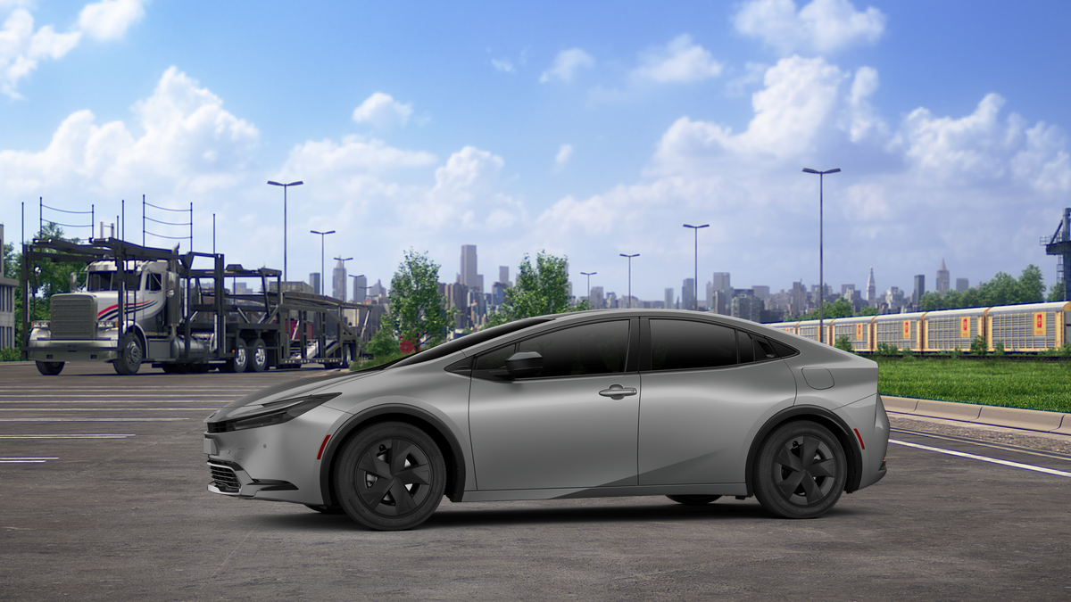 2026 Toyota Prius LE photo 3