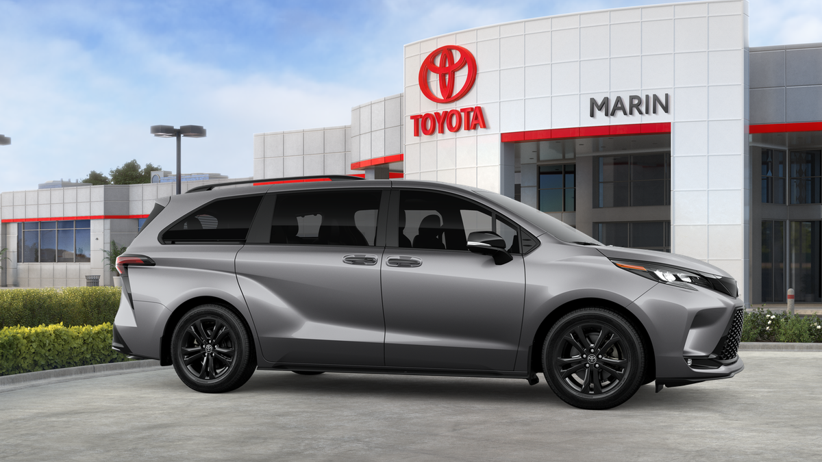 New 2026 Toyota Sienna Van