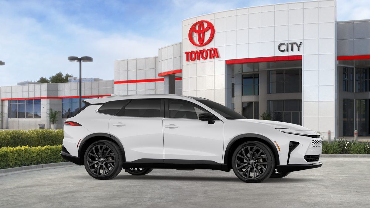 New 2026 Oxygen White <sup>1</sup> Toyota  Limited image 42