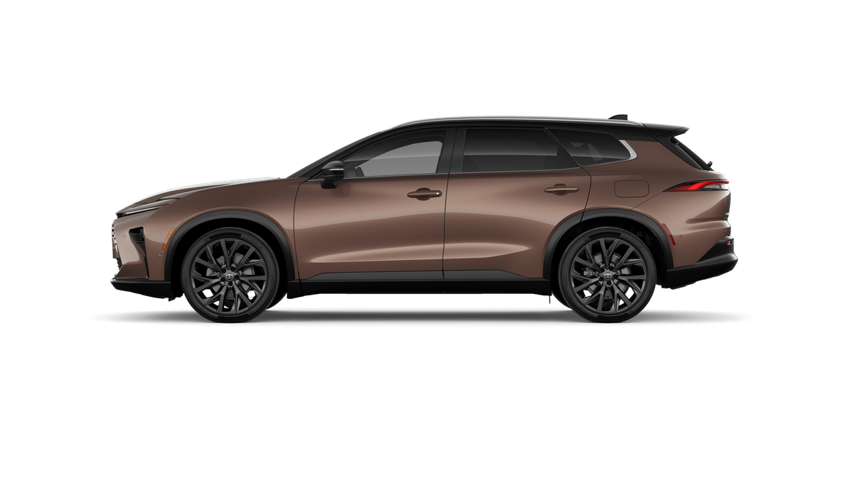 New 2026 Bronze Age with Black roof <sup>1</sup> Toyota  Limited image 6