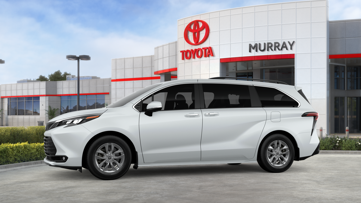 New 2026 Wind Chill Pearl <sup>1</sup> Toyota  XLE image 5