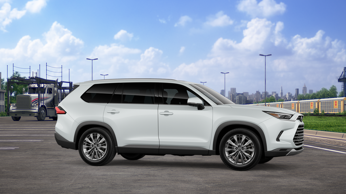 2026 Toyota Grand Highlander Platinum photo 13
