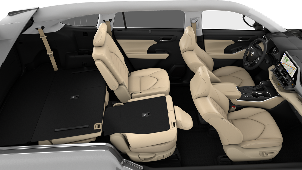 2025 Toyota Highlander XLE photo 17