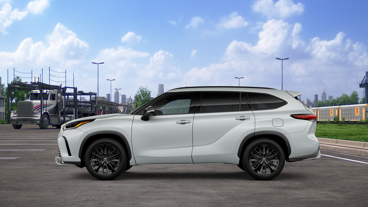 2025 Toyota Highlander XSE photo 4