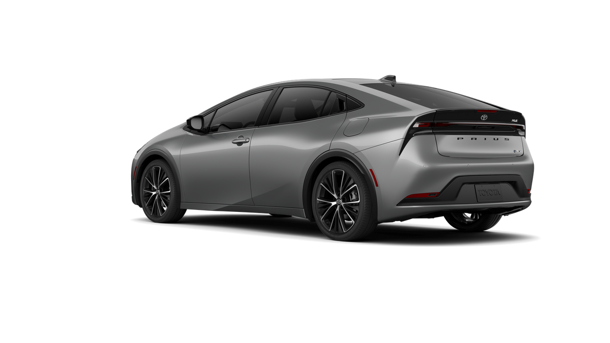 2026 Toyota Prius XLE photo 31