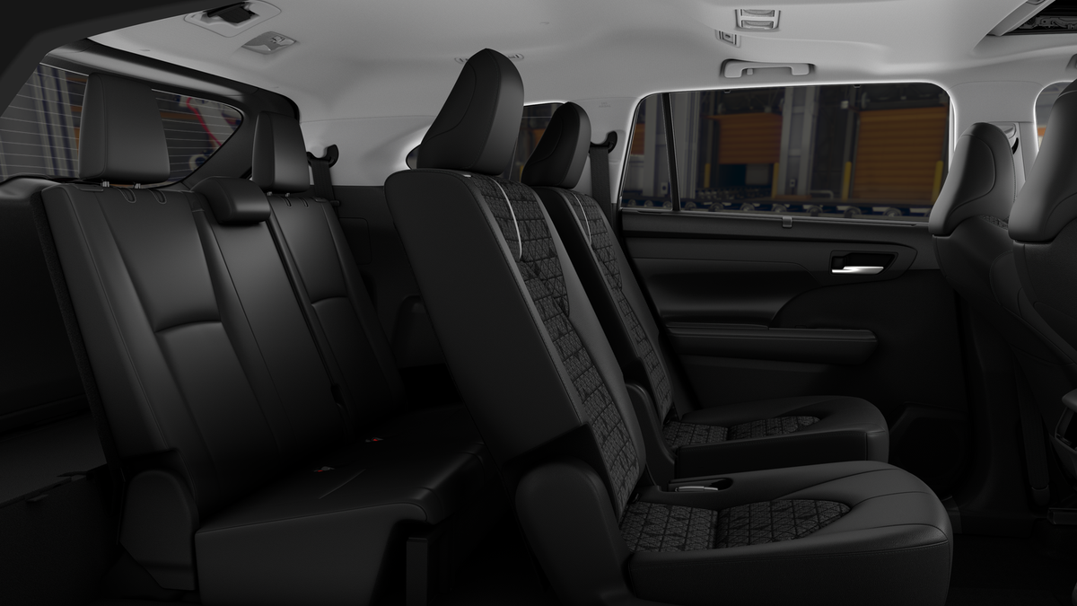 2025 Toyota Highlander Hybrid XLE photo 17