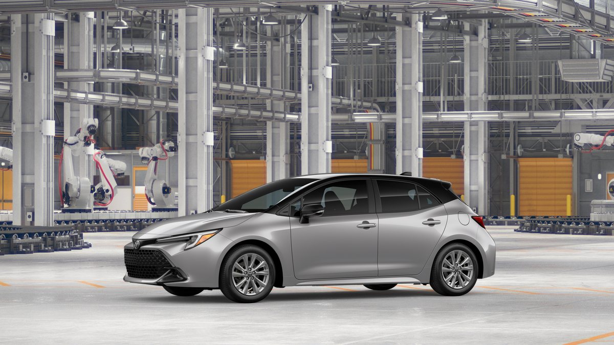 2026 Toyota Corolla SE photo 2