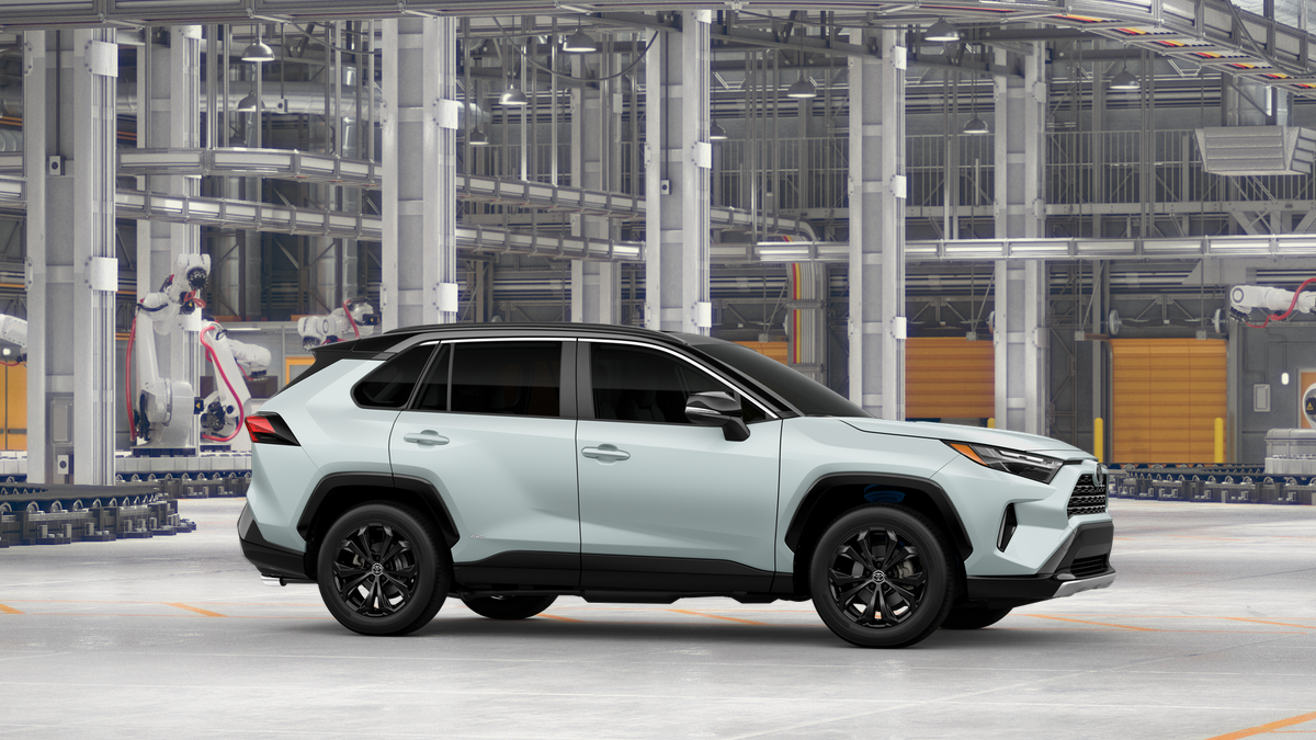 2025 Toyota RAV4 Hybrid XSE photo 5