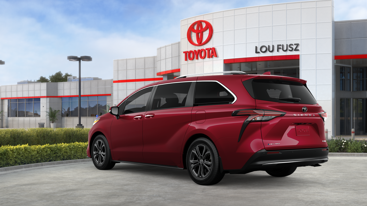 New 2026 Ruby Flare Pearl <sup>1</sup> Toyota  Platinum image 13