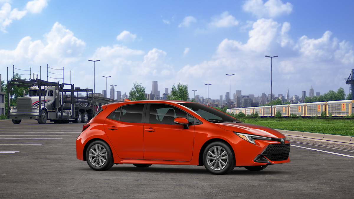 2025 Toyota Corolla SE photo 13