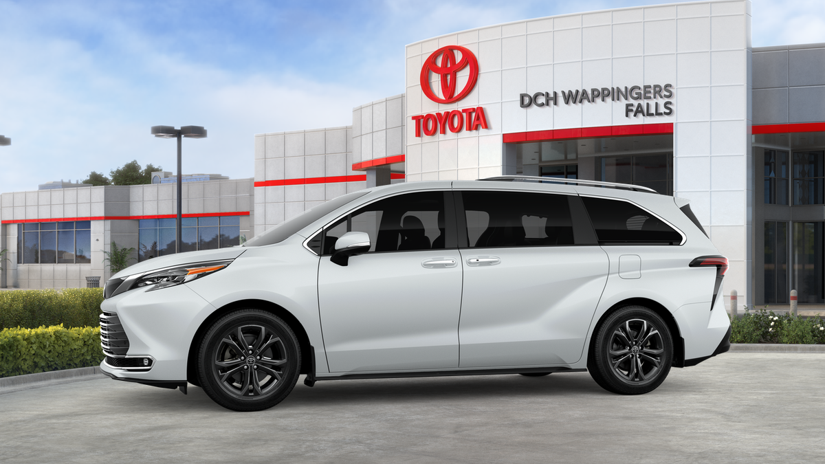 New 2026 Wind Chill Pearl <sup>1</sup> Toyota  Platinum image 5
