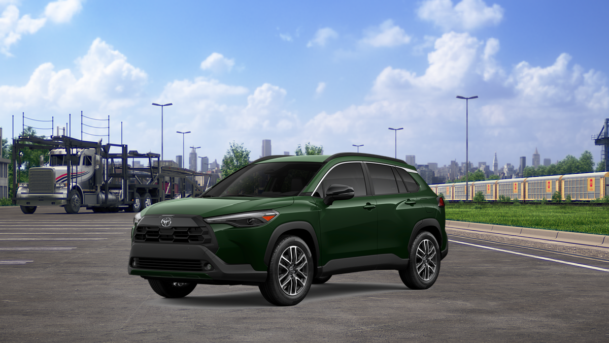 2026 Toyota Corolla Cross XLE's photo