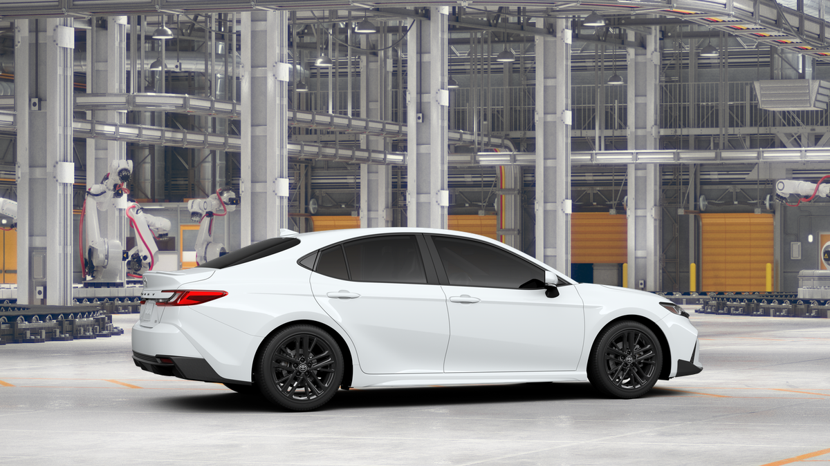2026 Toyota Camry SE photo 11