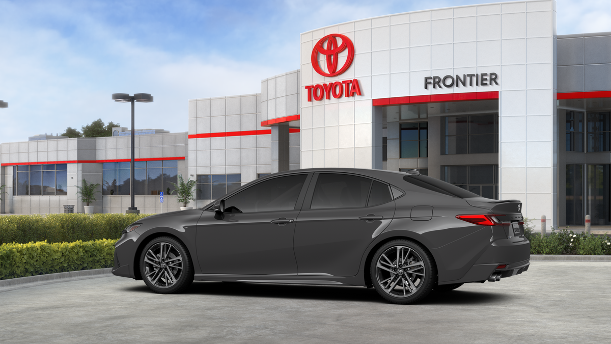 Camry XSE 2.5L 4-Cyl. Engine Front-Wheel Drive [4]