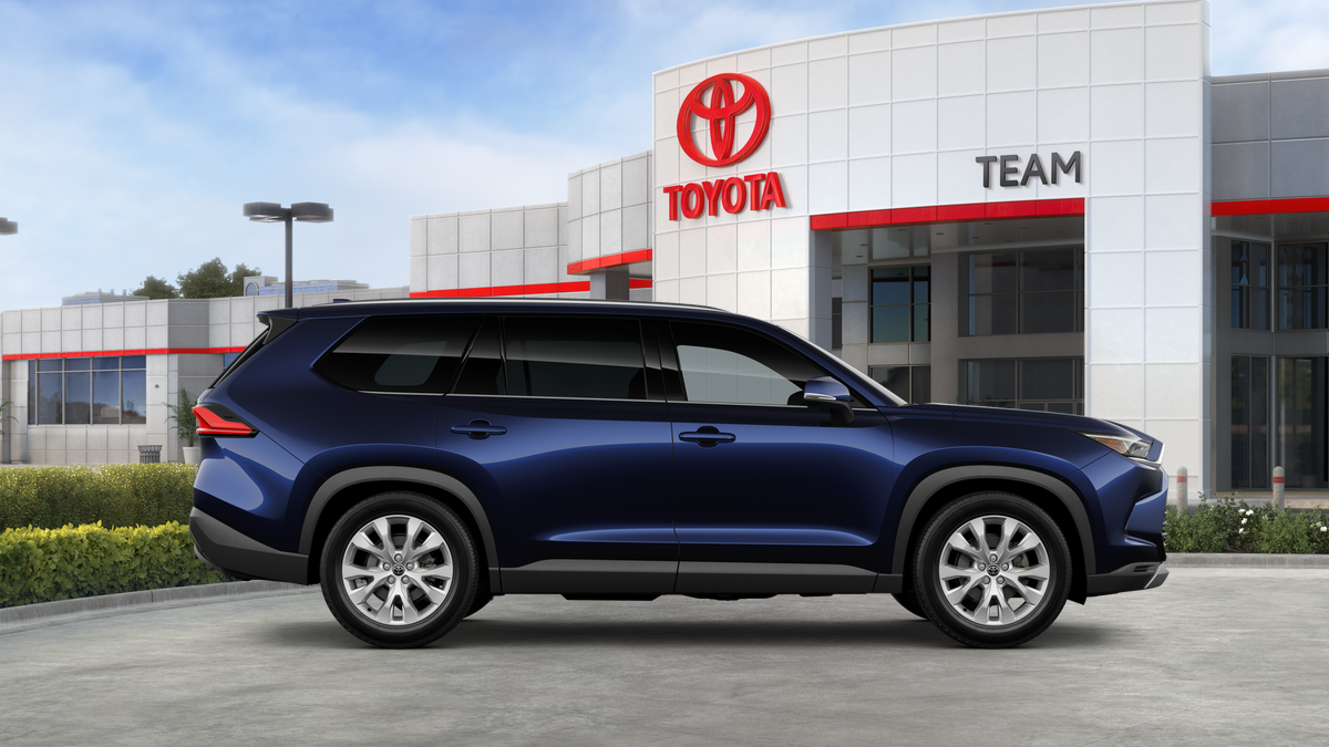 2025 Toyota Grand Highlander Limited photo 21