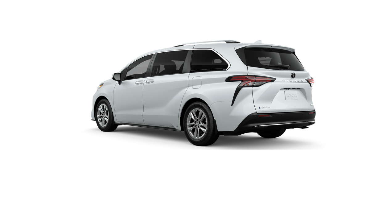 New 2026 Wind Chill Pearl <sup>1</sup> Toyota  Limited image 8