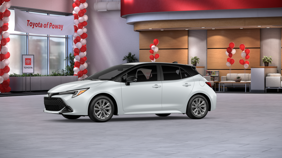 New 2027 Wind Chill Pearl with Black roof <sup>1</sup> Toyota  SE image 27