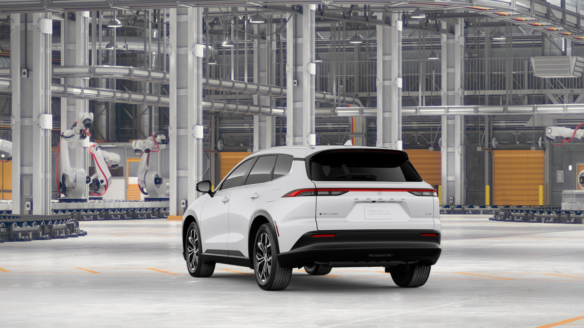New 2026 Oxygen White <sup>1</sup> Toyota  XLE image 9