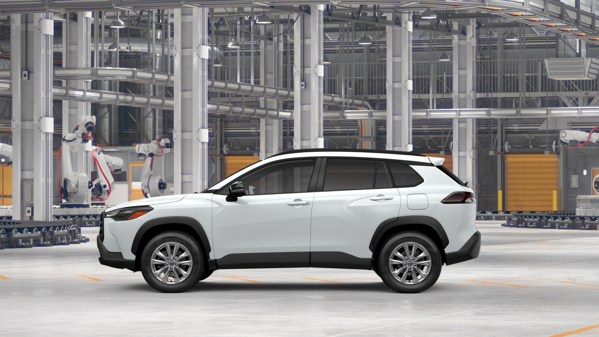 2026 Toyota Corolla Cross LE photo 3