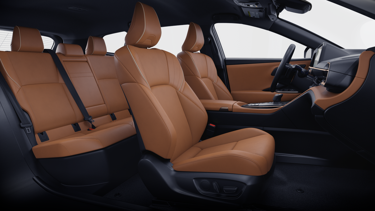 2026 Toyota Crown Signia XLE photo 2