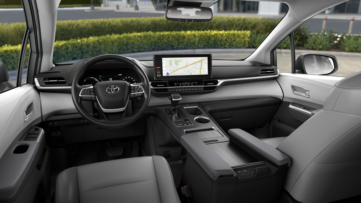 2025 Toyota Sienna XLE photo 49