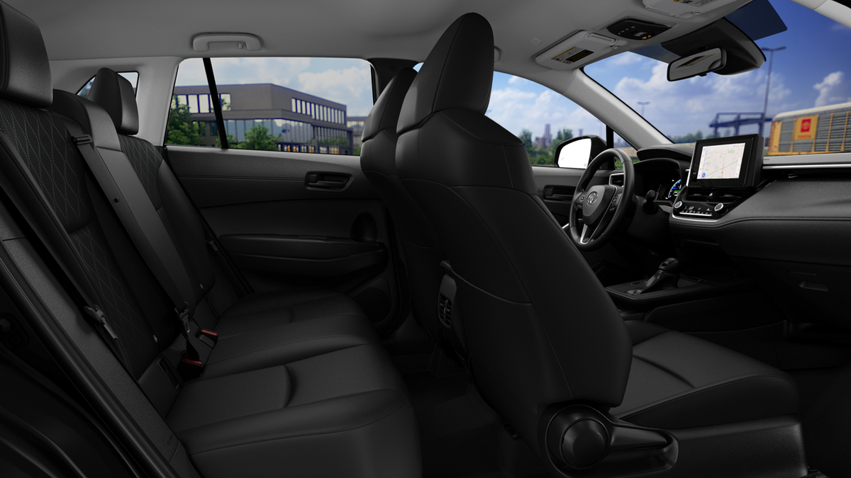 2026 Toyota Corolla Cross LE photo 14