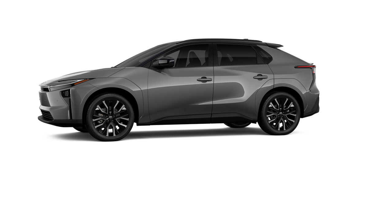 New 2026 Heavy Metal with Midnight Black Metallic roof <sup>1</sup> Toyota  Limited image 5