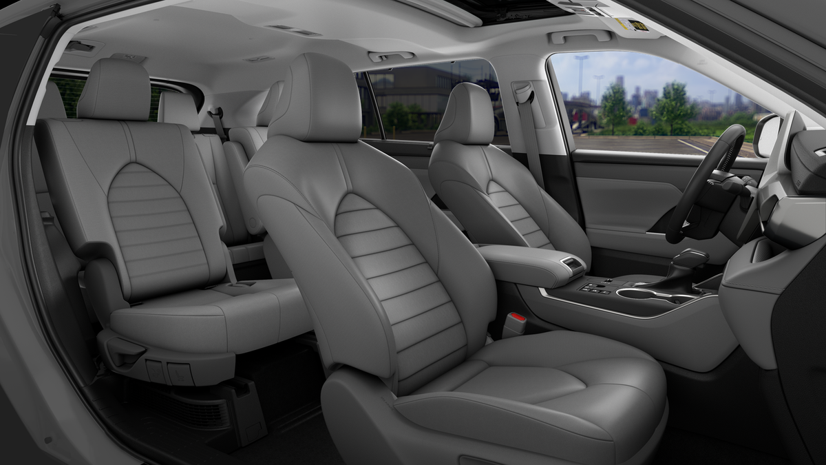 New 2026 Toyota Highlander Hybrid SUV