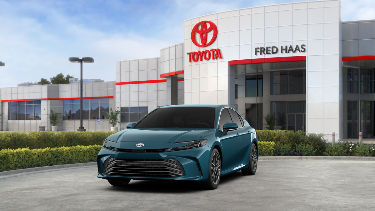 2025 Toyota Camry XLE photo 15