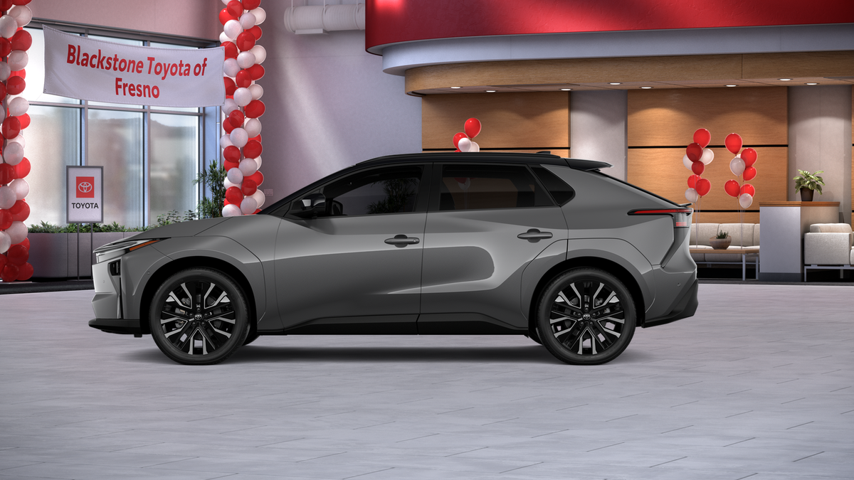New 2026 Heavy Metal with Midnight Black Metallic roof <sup>1</sup> Toyota  Limited image 7