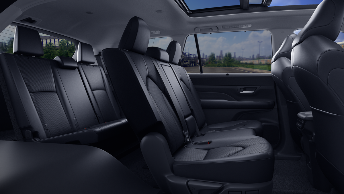 2026 Toyota Highlander Hybrid Limited photo 21