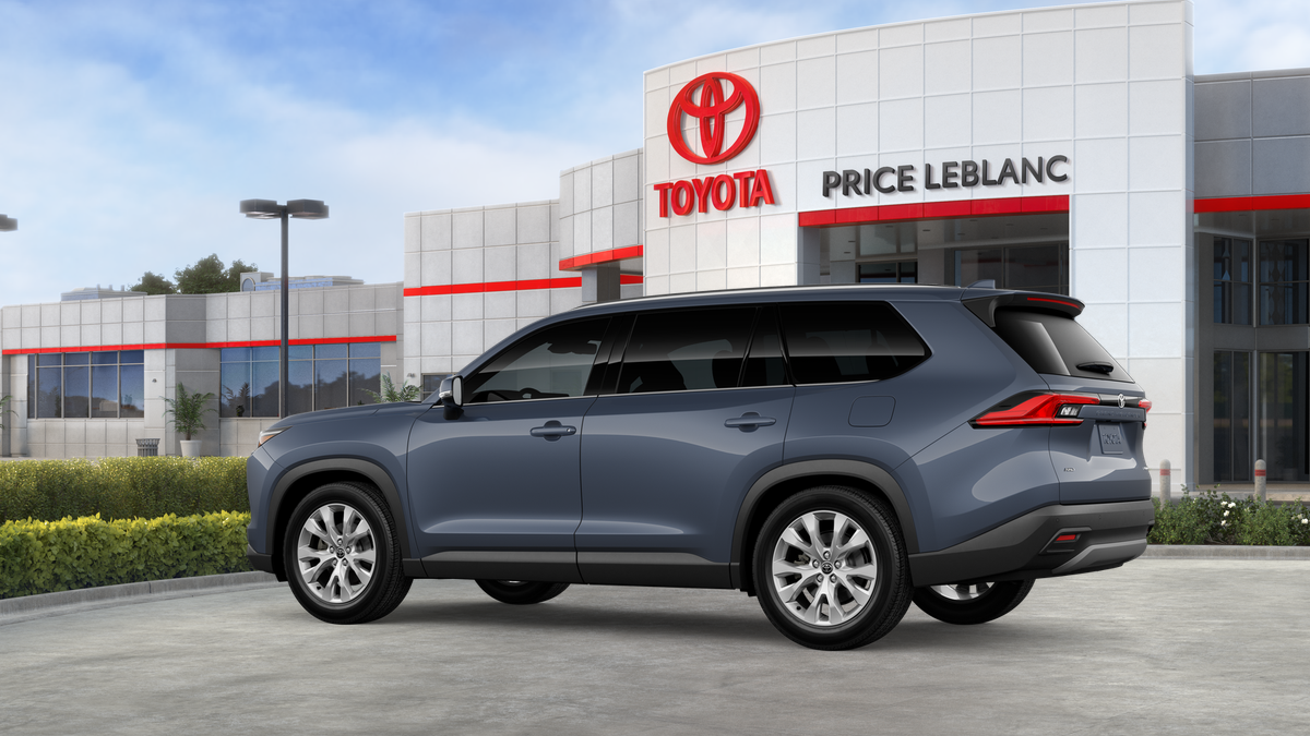2026 Toyota Grand Highlander Limited photo 2