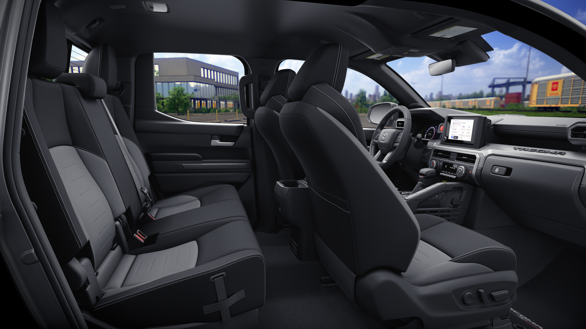 2025 Toyota Tacoma TRD Off-Road photo 21