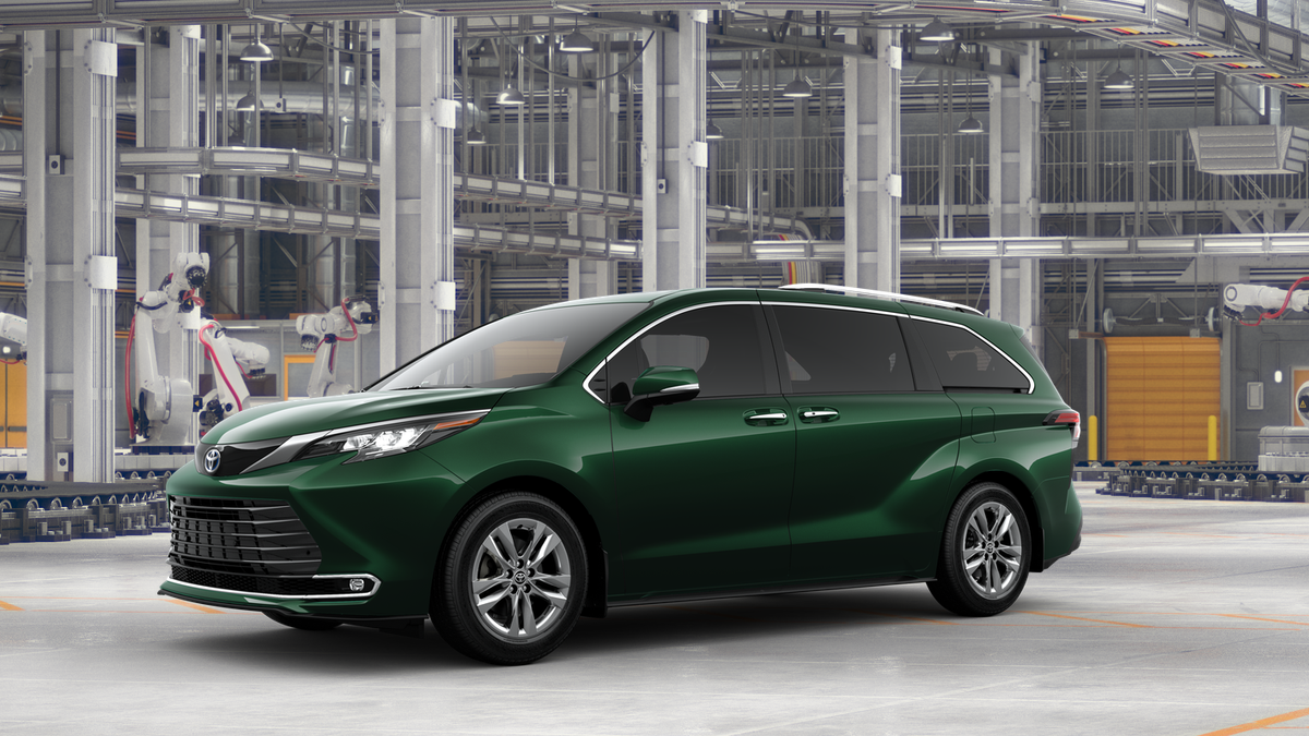 2025 Toyota Sienna Limited photo 4