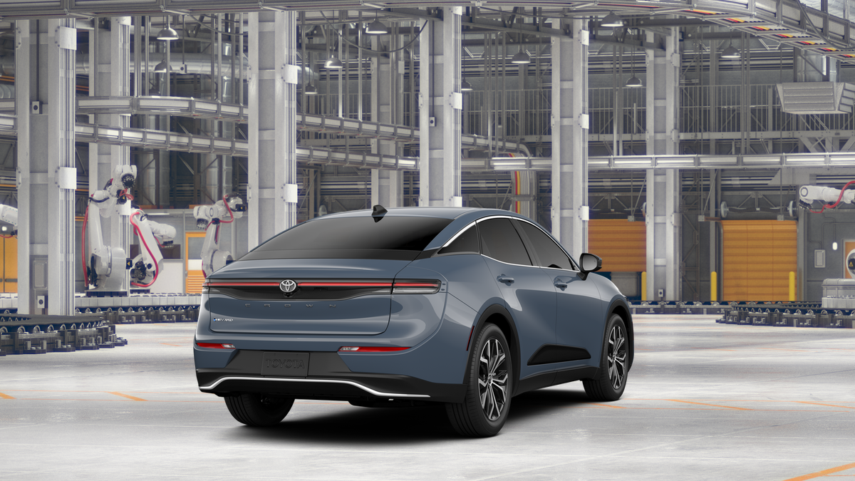 2026 Toyota Crown XLE photo 9