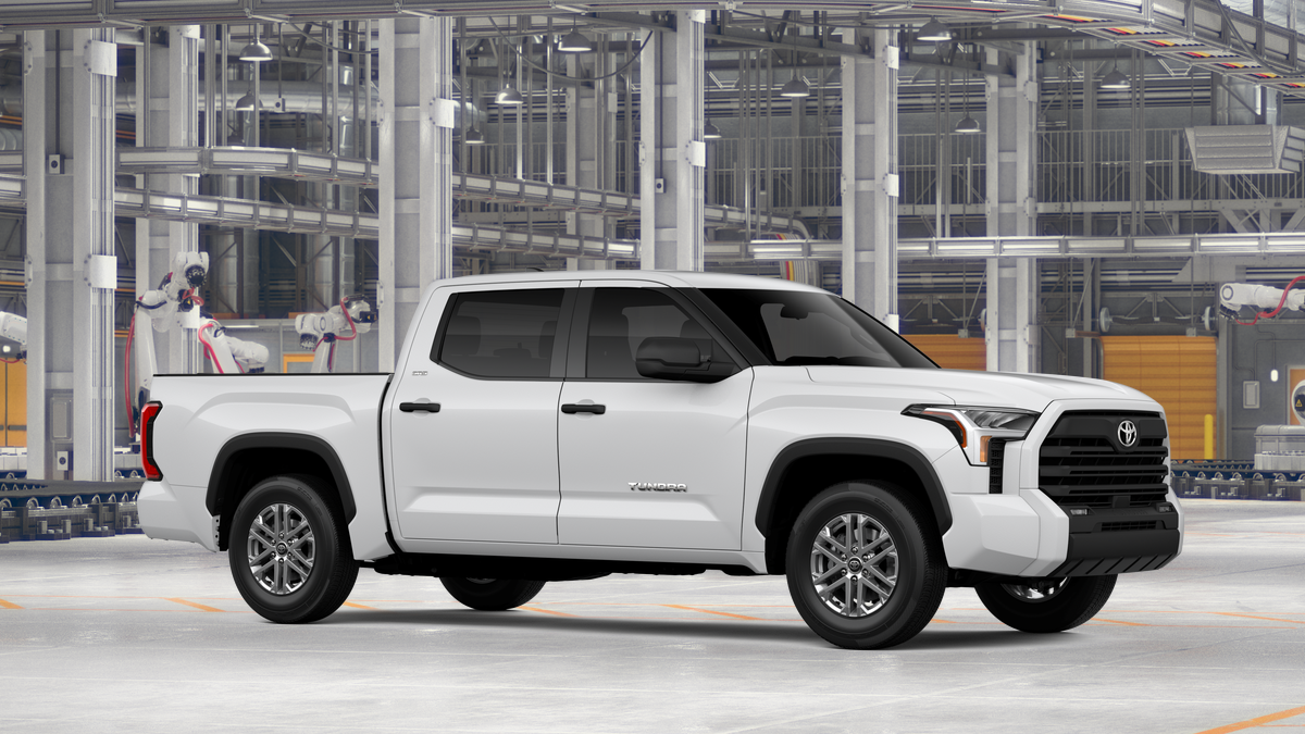 2026 Toyota Tundra SR5 CrewMax photo 14