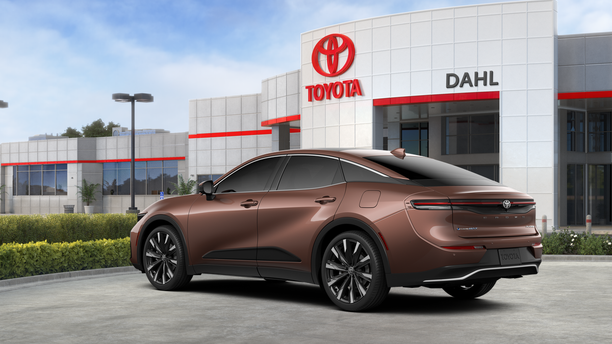 2026 Toyota Crown Platinum - Photo 8