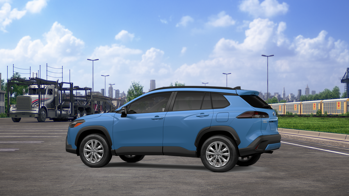 2026 Toyota Corolla Cross LE photo 2