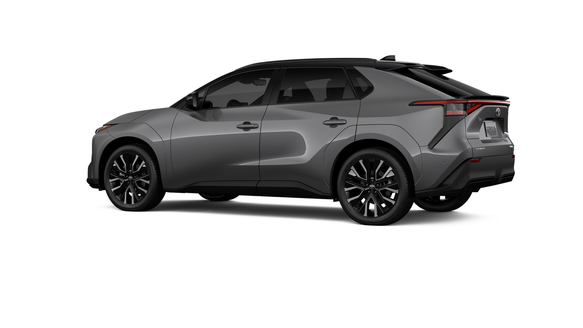 New 2026 Heavy Metal with Midnight Black Metallic roof <sup>1</sup> Toyota  Limited image 7